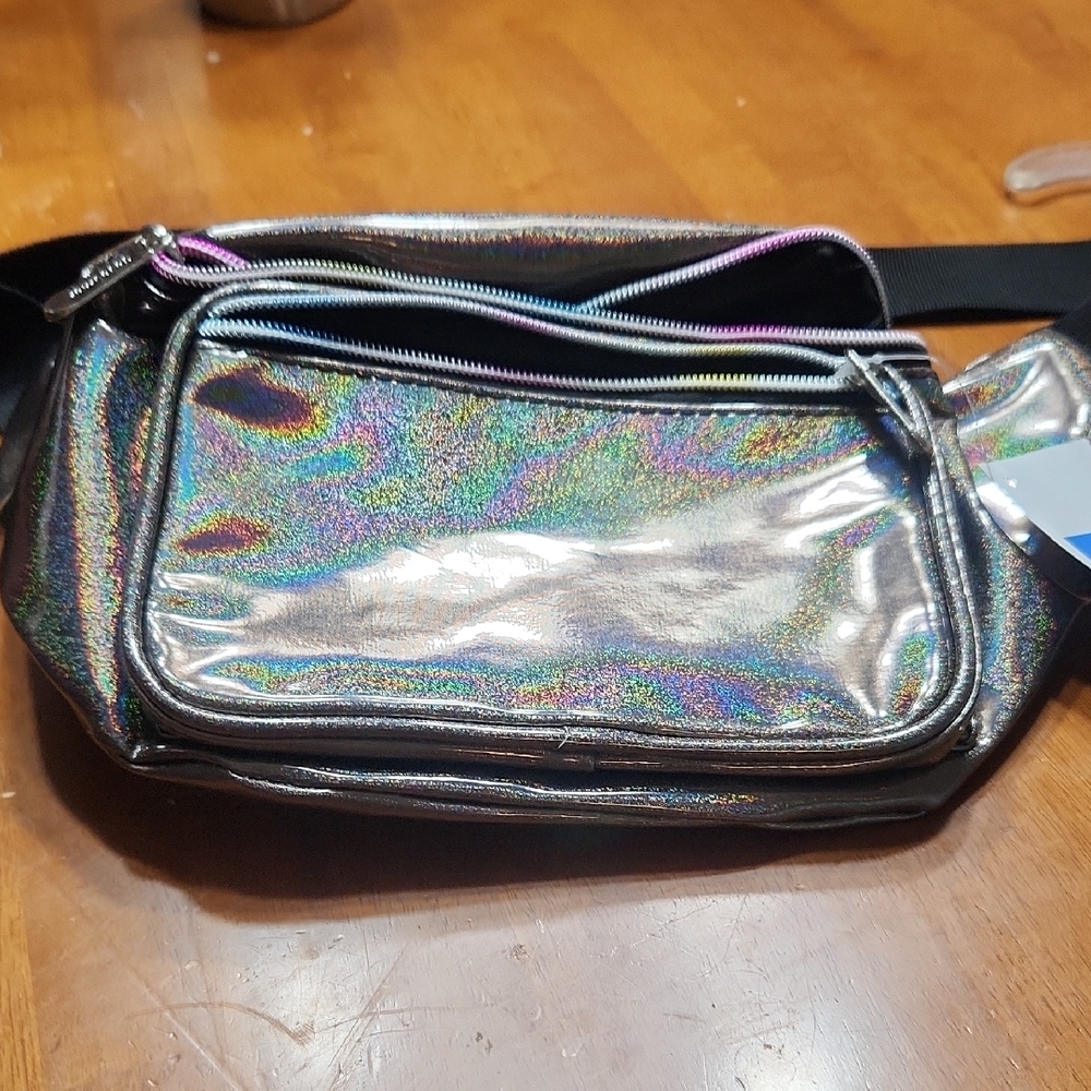 Silver and Black Belt with Sleek Design and Shimmering Finish